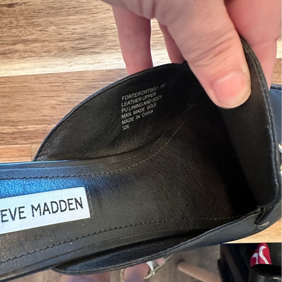 Steve Madden slides size 8 - Picture 4 of 5